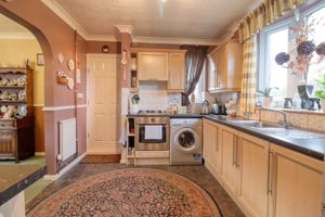 Kitchen- click for photo gallery